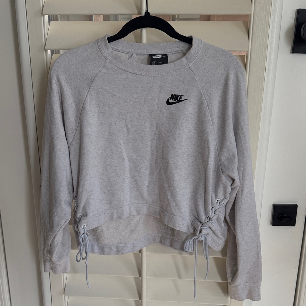 Nike Women’s Sportswear Essential Fleece Crew